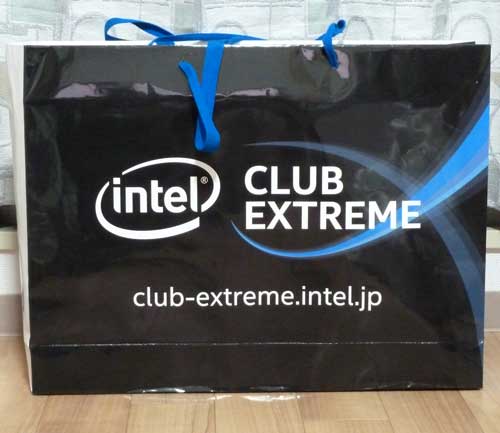 Intel Club Extremeの紙袋